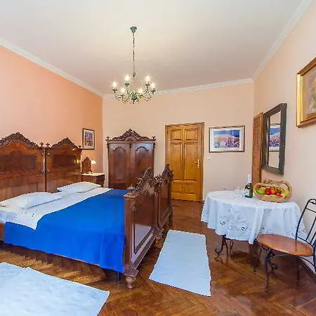 Amoret Hotel 3*